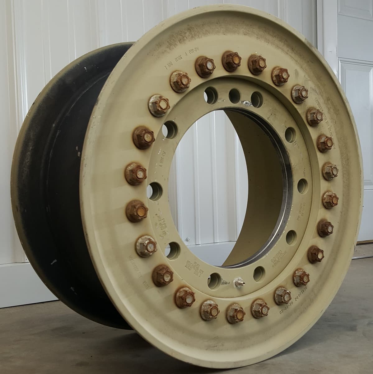 20" x 10" w/ 10 x 335MM Lug Pattern Aluminum MRAP Wheel (WO-WI 1199)-0