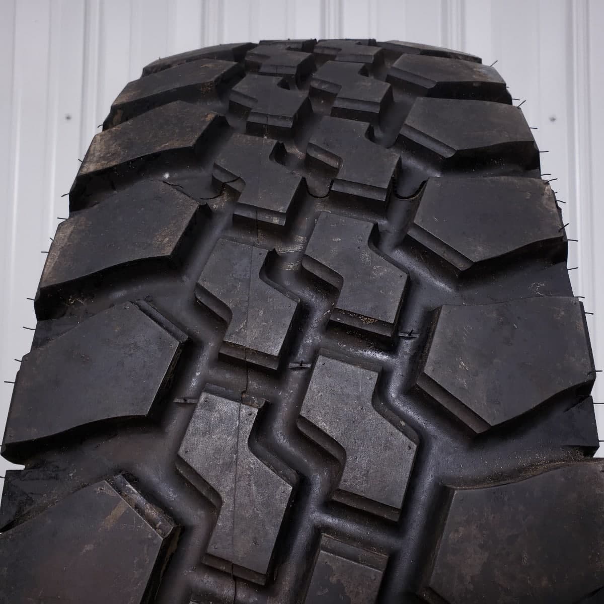 37 x 12.50 R16.5 BFGoodrich Baja T/A Tire in (E/10-Ply) w/ 98%+ Tread
