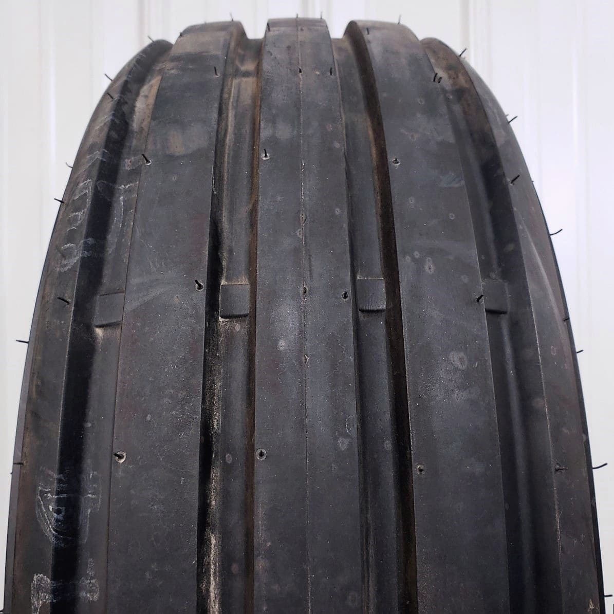 9.00-10 NHS Dyna Trac Industrial 10-Ply MHU-110 Trailer Tires in New Old Stock Condition